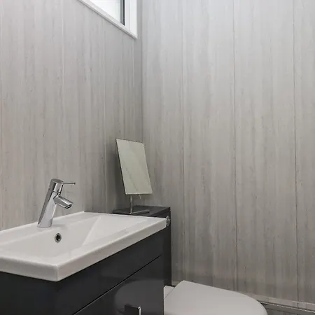 15 The Park Holiday home